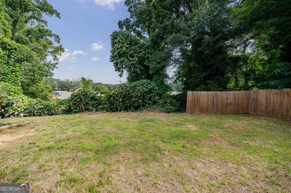 861 Lagoon CT Stone Mountain, GA 30083