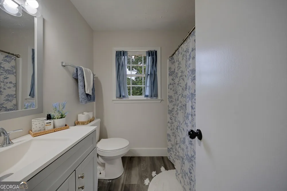 861 Lagoon CT Stone Mountain, GA 30083
