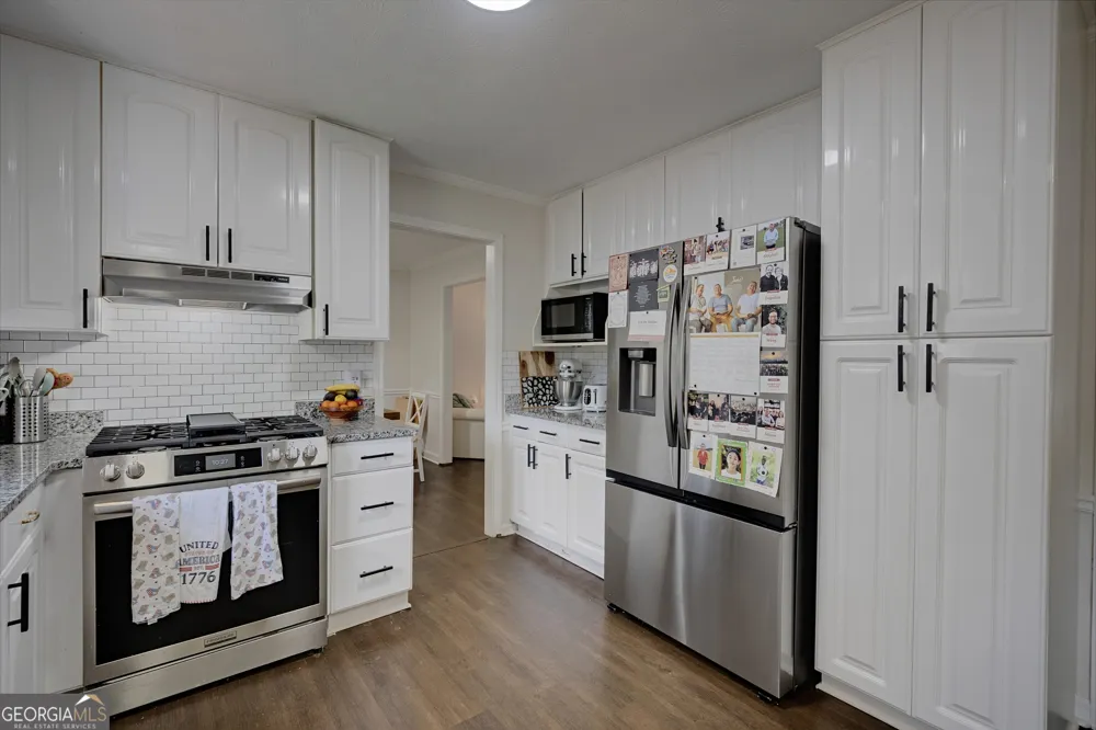 861 Lagoon CT Stone Mountain, GA 30083