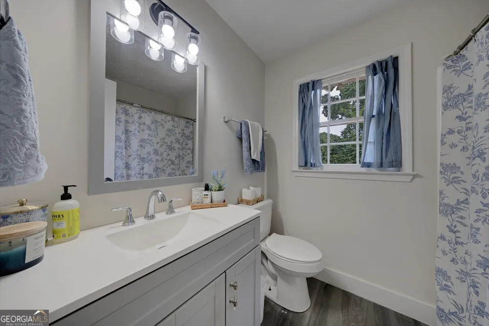 861 Lagoon CT Stone Mountain, GA 30083