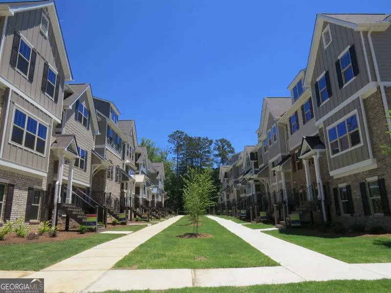 3894 Equity Lane Powder Springs, GA 30127