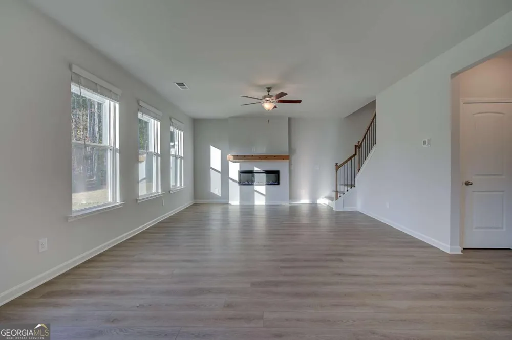 219 St Annes PL Covington, GA 30016