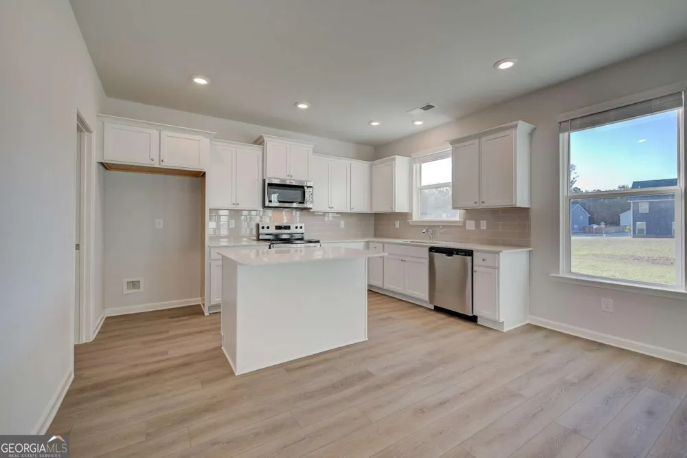 219 St Annes PL Covington, GA 30016