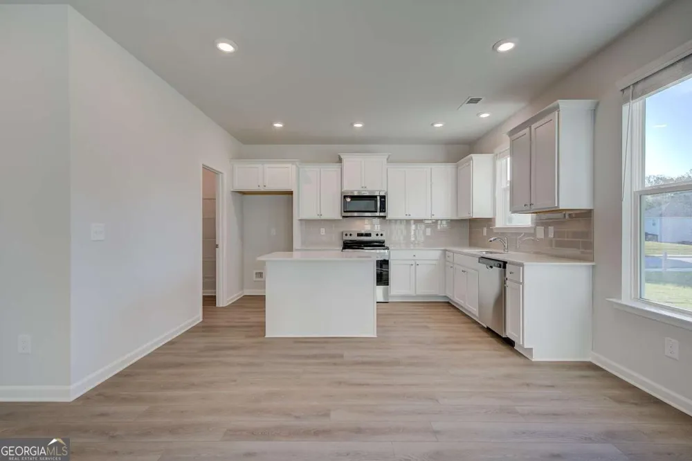 219 St Annes PL Covington, GA 30016