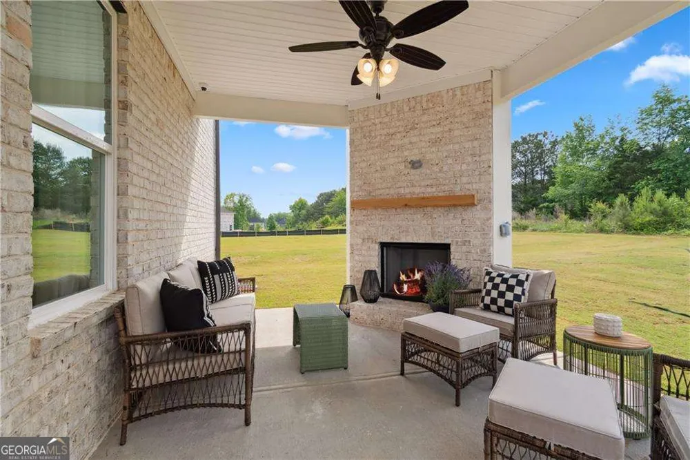 270 Linford DR Locust Grove, GA 30248