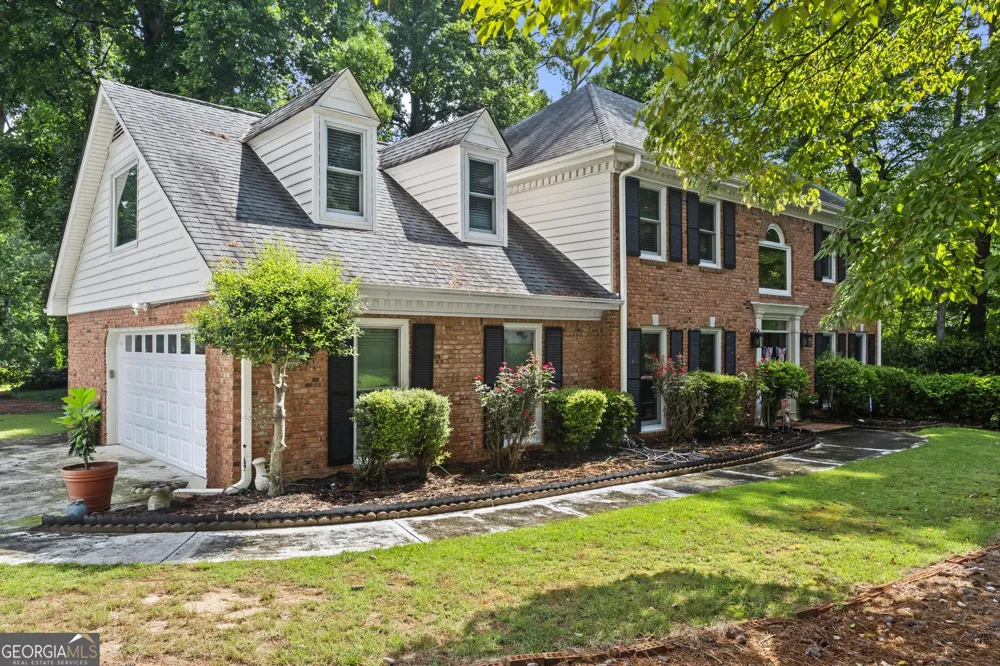 140 Lakeside DR NW Kennesaw, GA 30144