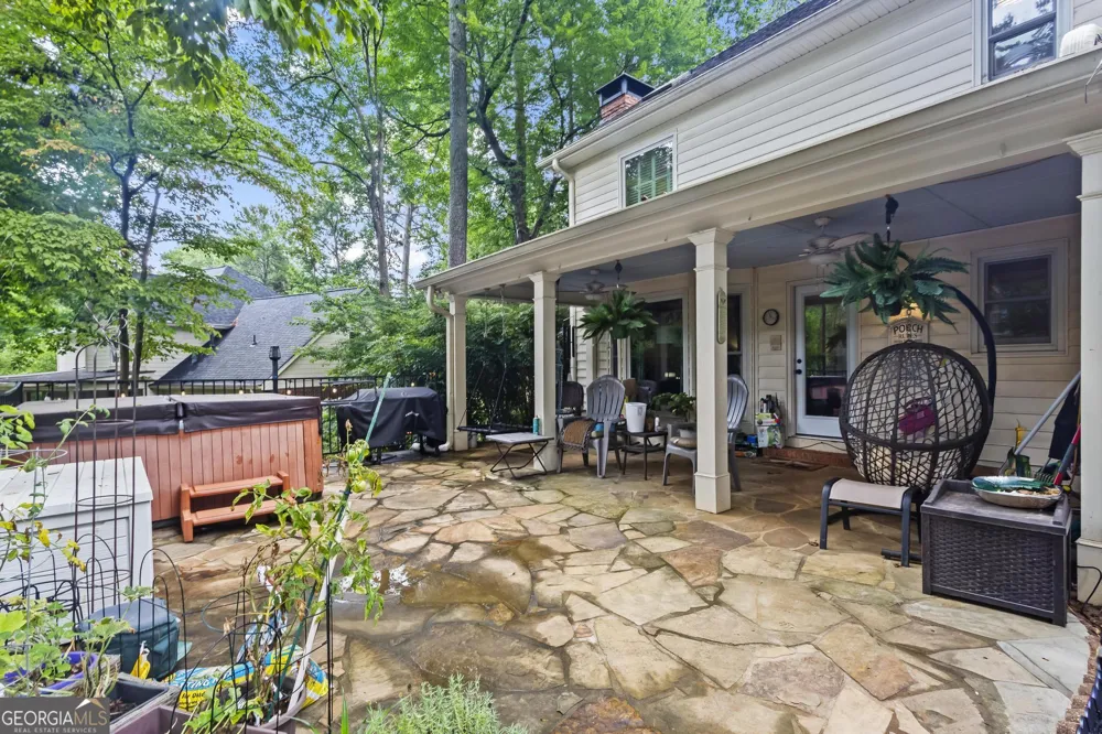 140 Lakeside DR NW Kennesaw, GA 30144
