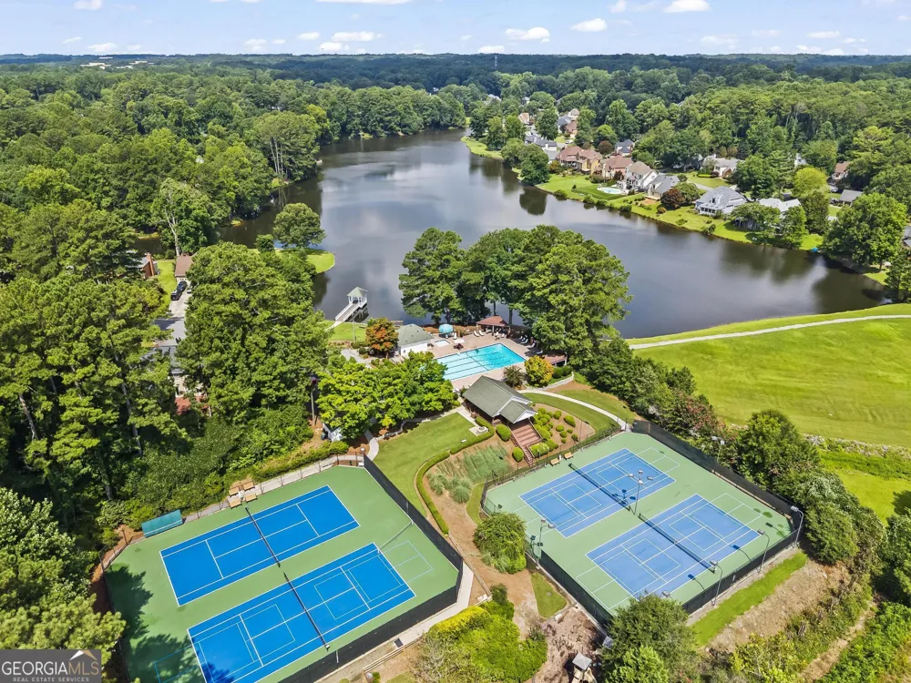 140 Lakeside DR NW Kennesaw, GA 30144