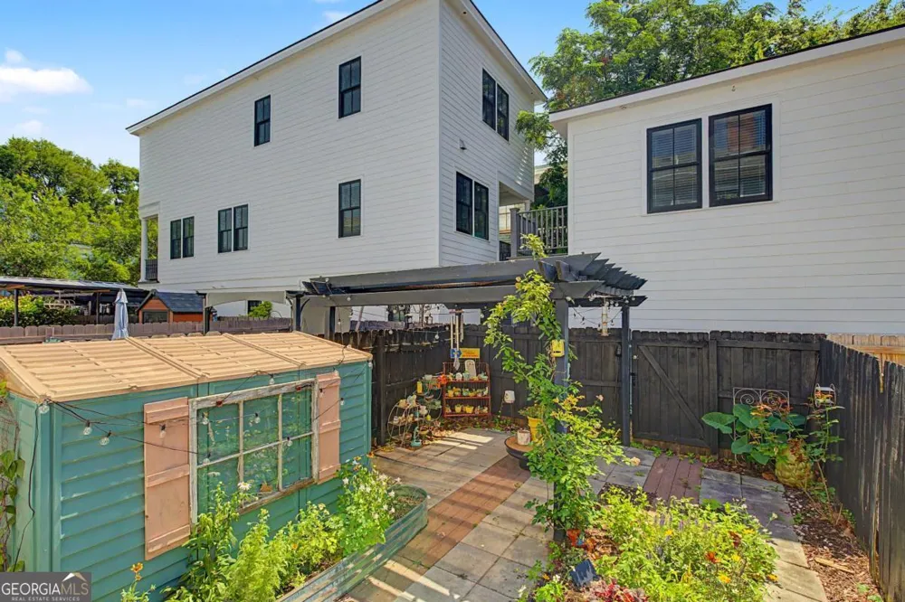 1410 Jefferson ST Savannah, GA 31401