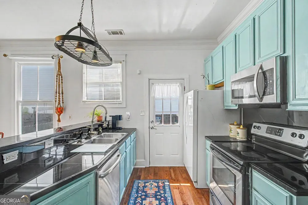 1410 Jefferson ST Savannah, GA 31401