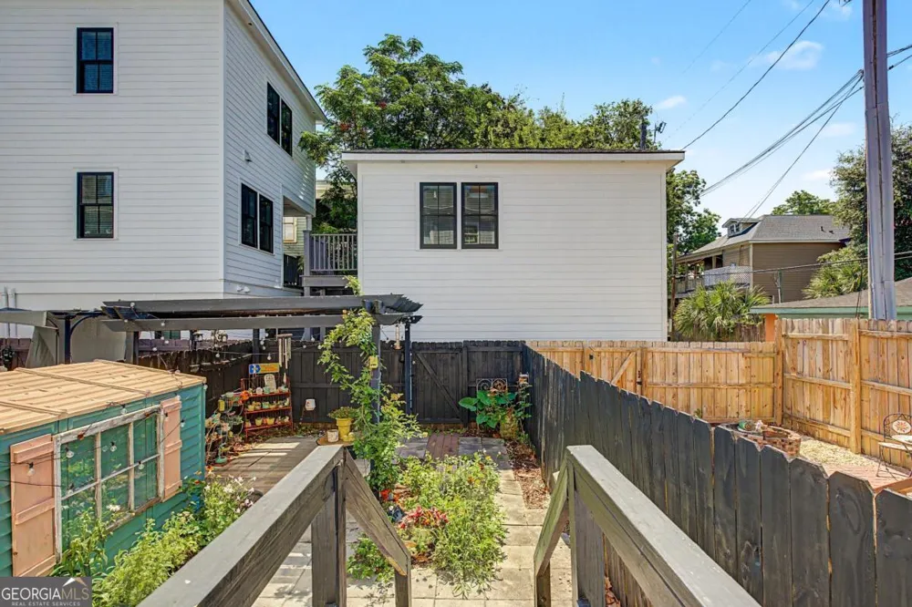 1410 Jefferson ST Savannah, GA 31401
