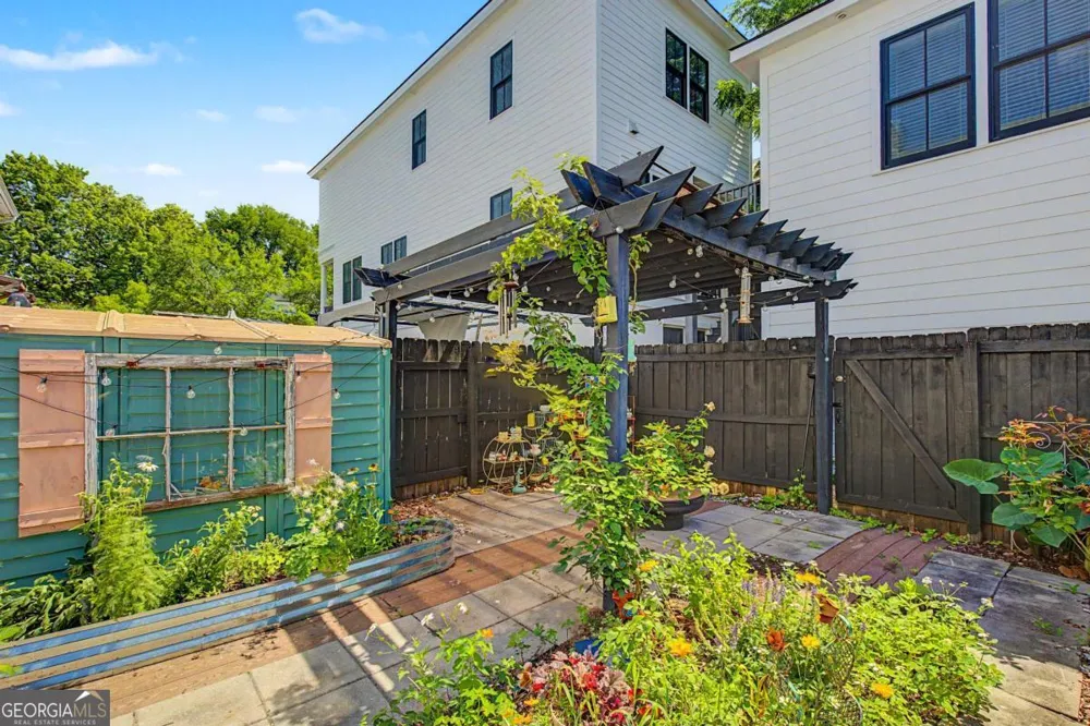 1410 Jefferson ST Savannah, GA 31401