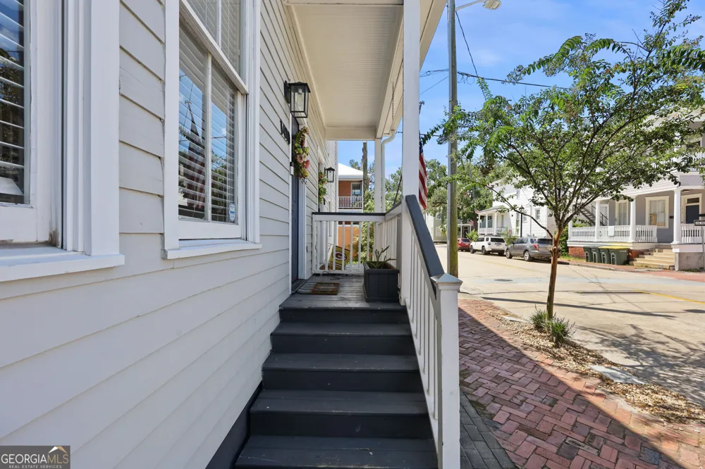 1410 Jefferson ST Savannah, GA 31401