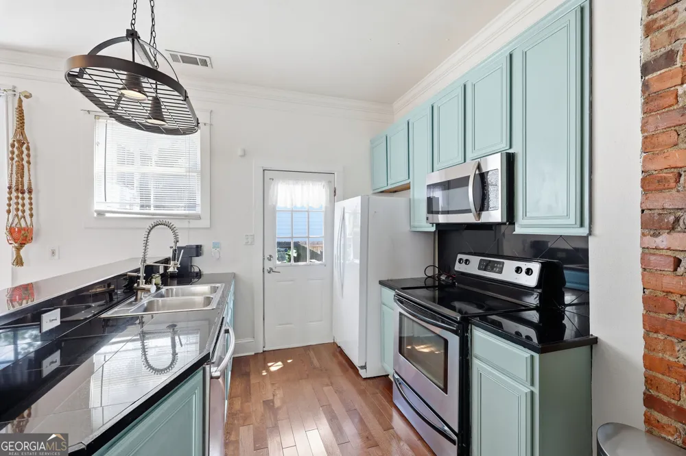 1410 Jefferson ST Savannah, GA 31401