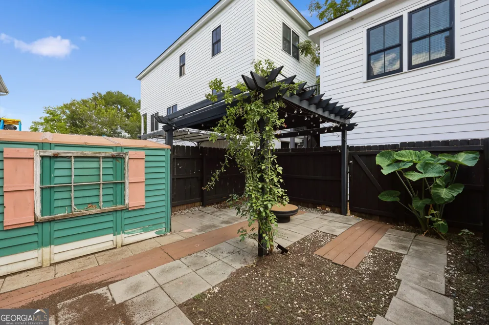 1410 Jefferson ST Savannah, GA 31401