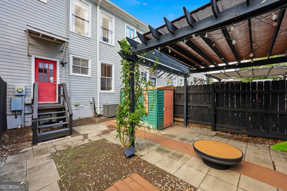 1410 Jefferson ST Savannah, GA 31401
