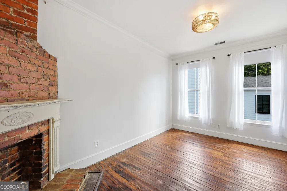 1410 Jefferson ST Savannah, GA 31401