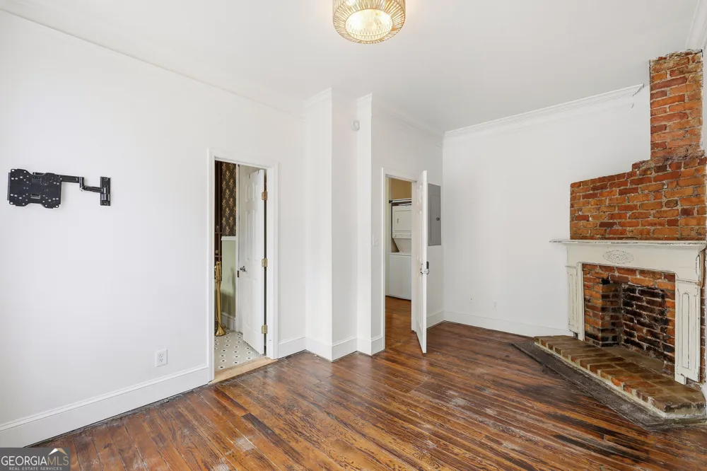 1410 Jefferson ST Savannah, GA 31401