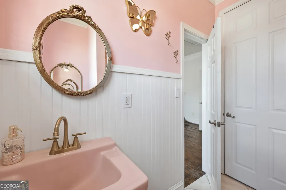 1410 Jefferson ST Savannah, GA 31401