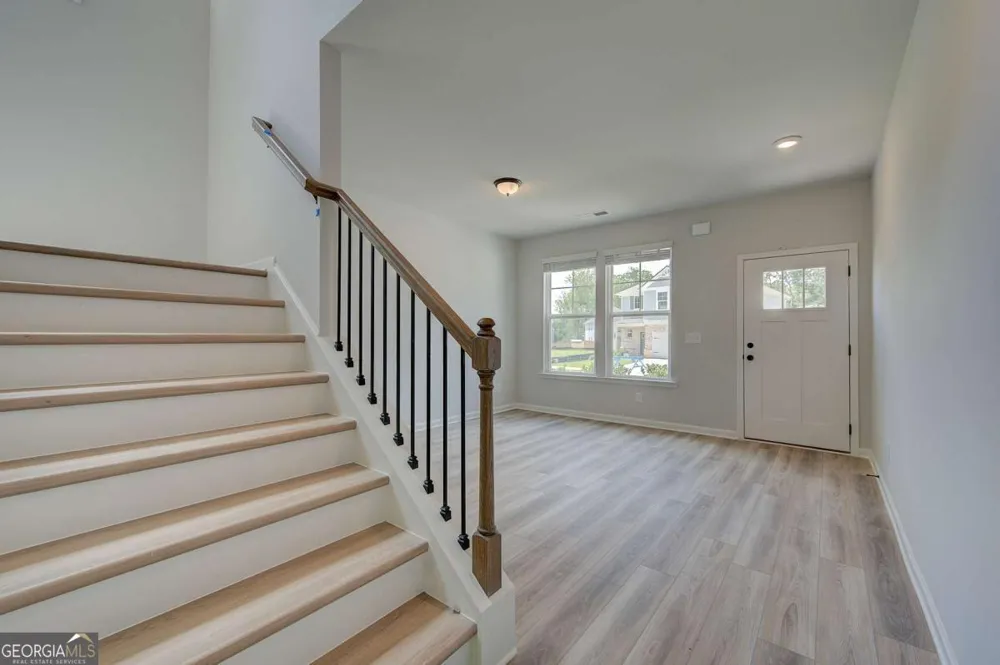 225 St Annes PL Covington, GA 30016