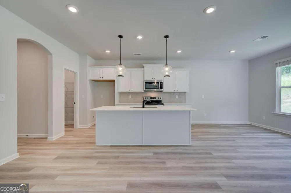 225 St Annes PL Covington, GA 30016