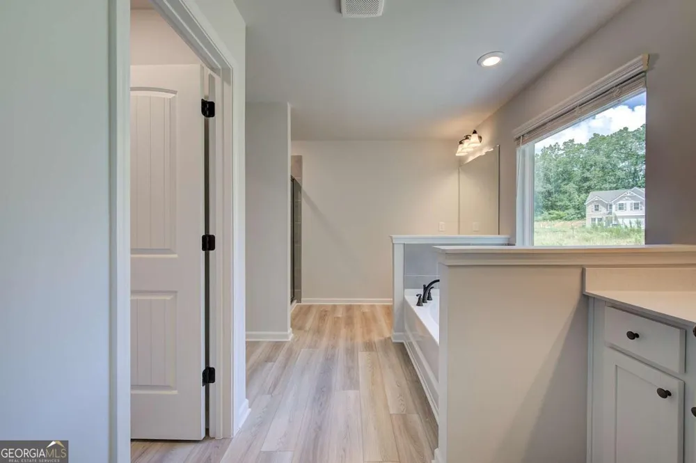 225 St Annes PL Covington, GA 30016