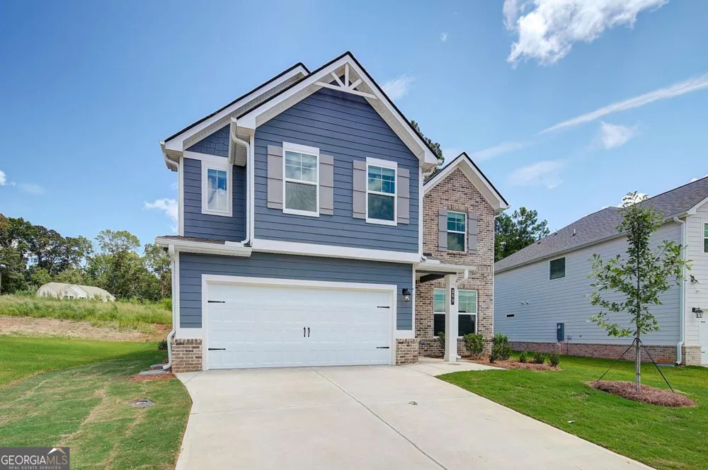 225 St Annes PL Covington, GA 30016