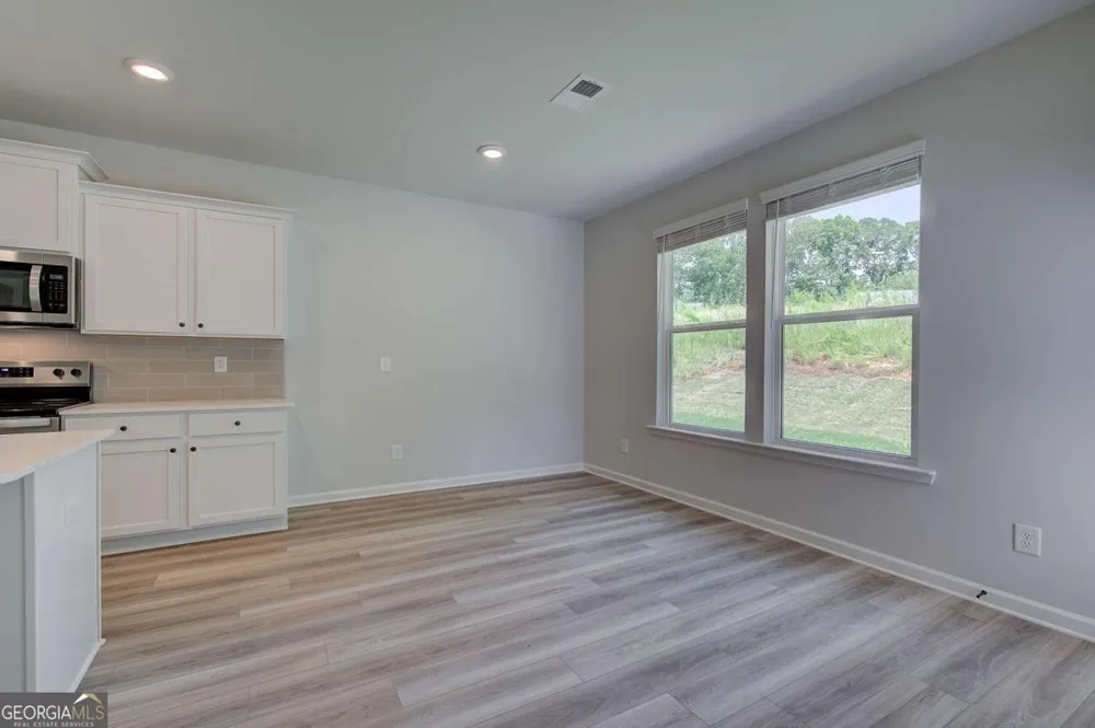225 St Annes PL Covington, GA 30016