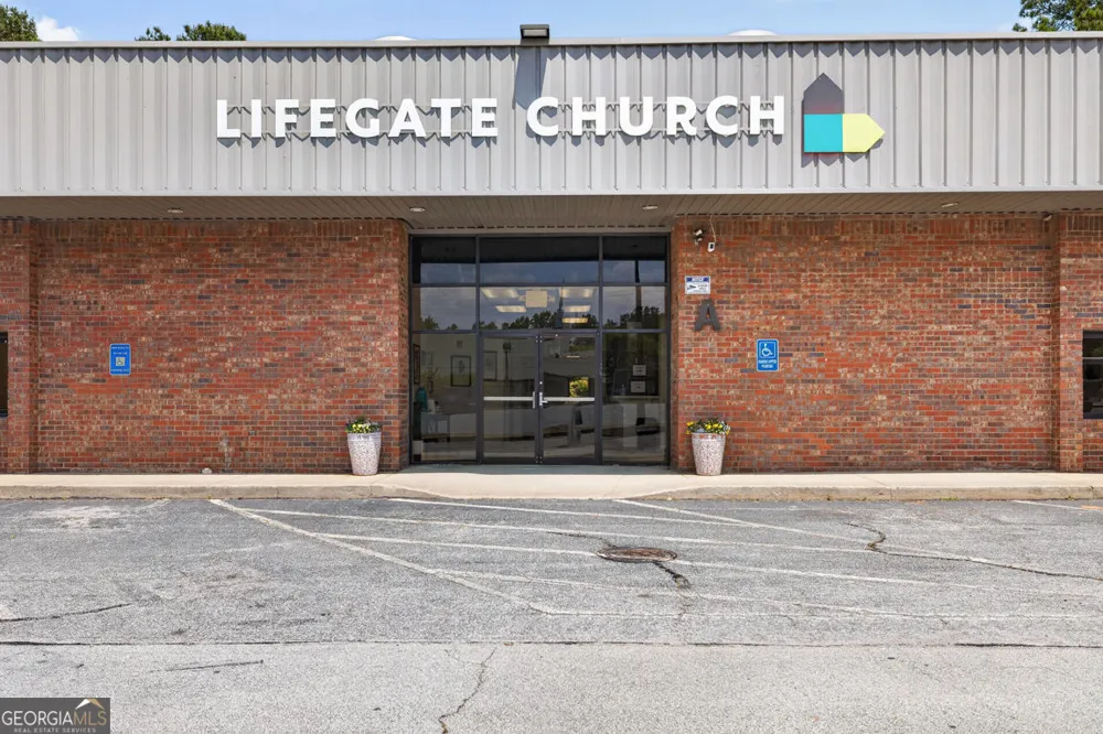 3005 Lenora Church RD Snellville, GA 30078