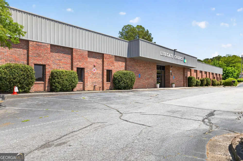 3005 Lenora Church RD Snellville, GA 30078