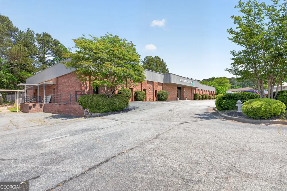 3005 Lenora Church RD Snellville, GA 30078