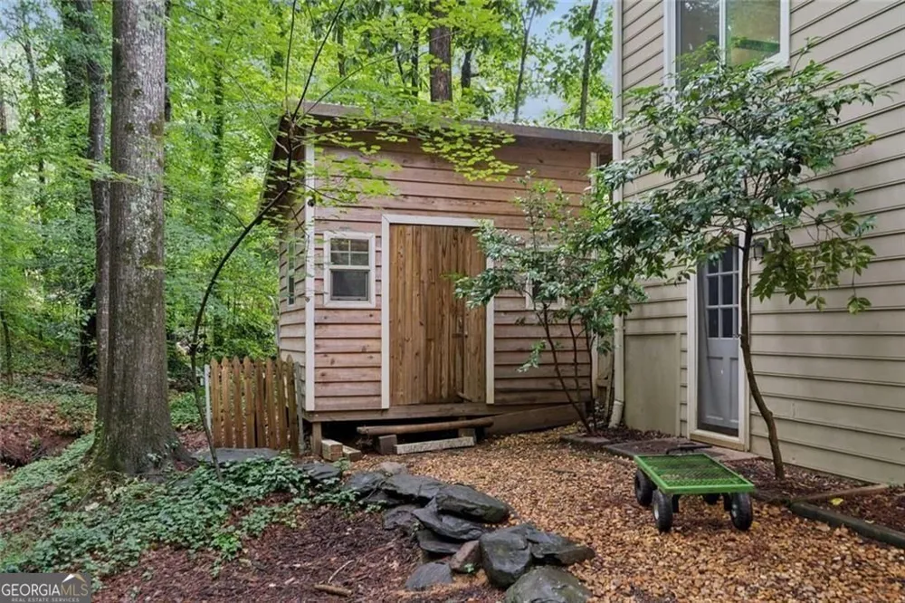 2112 Rockland CT Marietta, GA 30062
