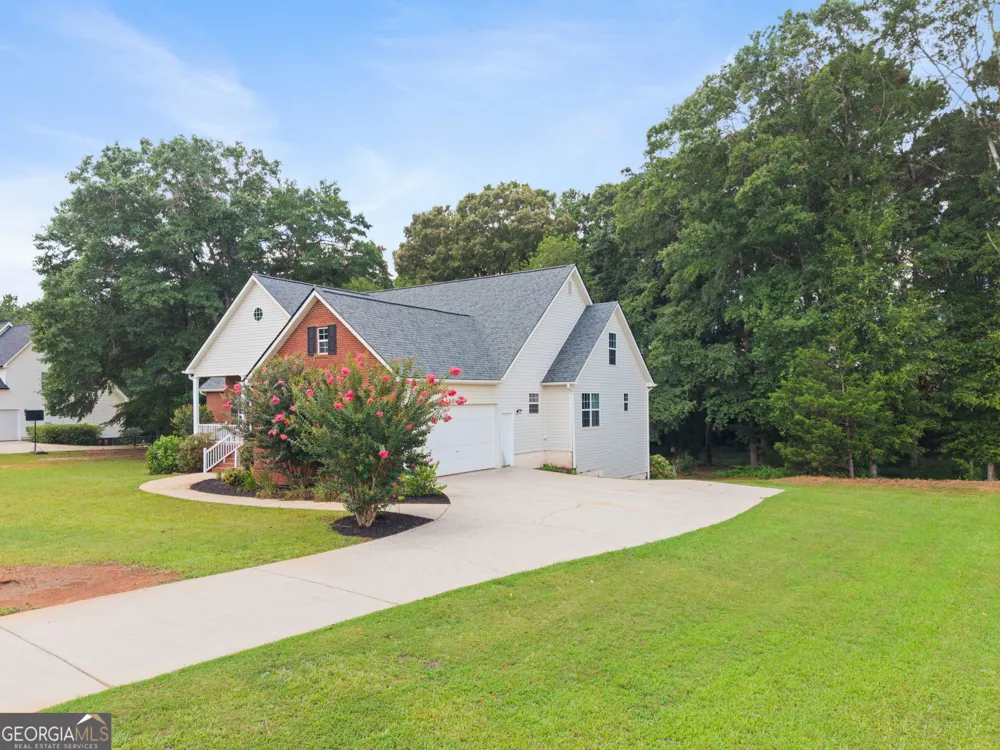 316 McKibben DR Locust Grove, GA 30248