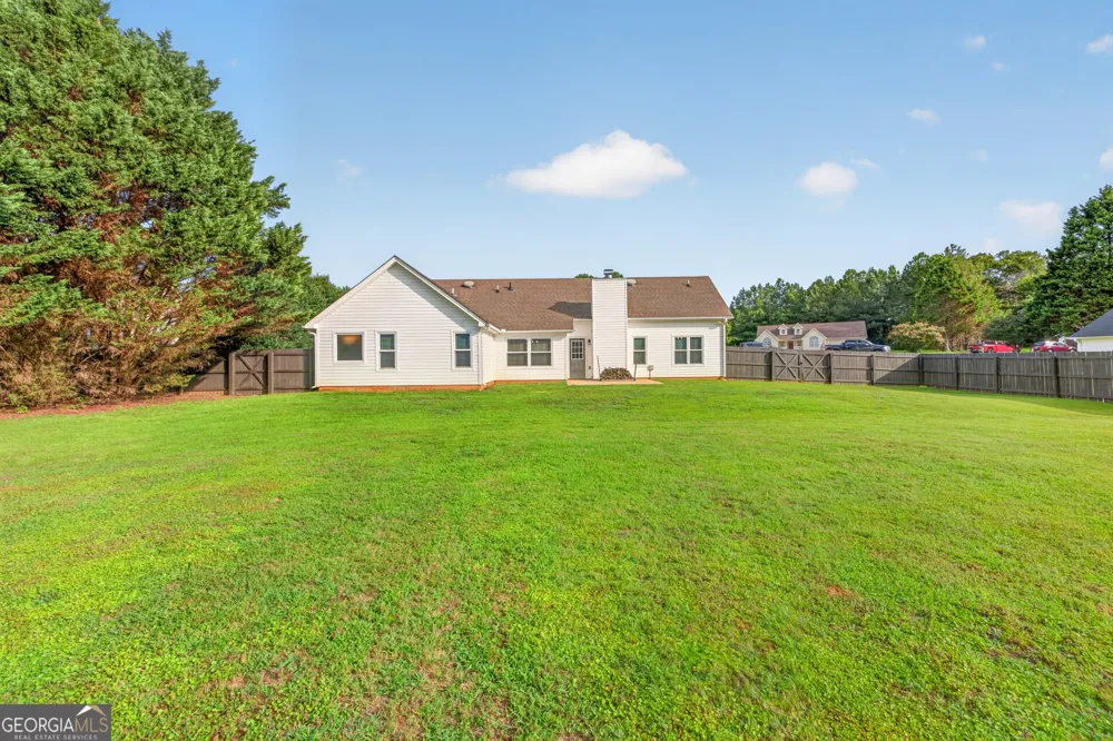 2337 Hartley CT Statham, GA 30666
