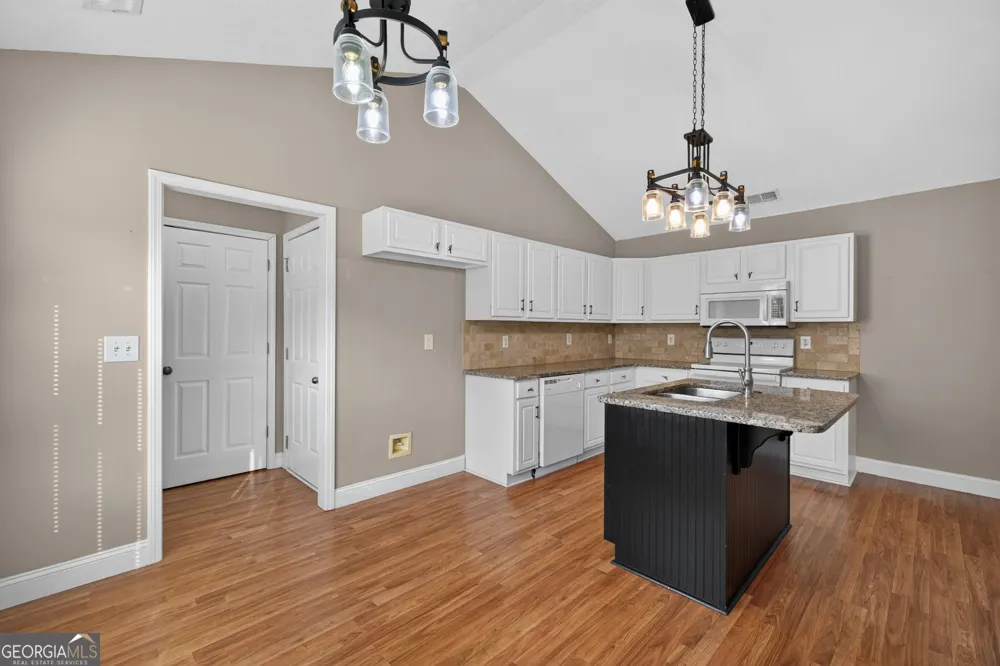 2337 Hartley CT Statham, GA 30666