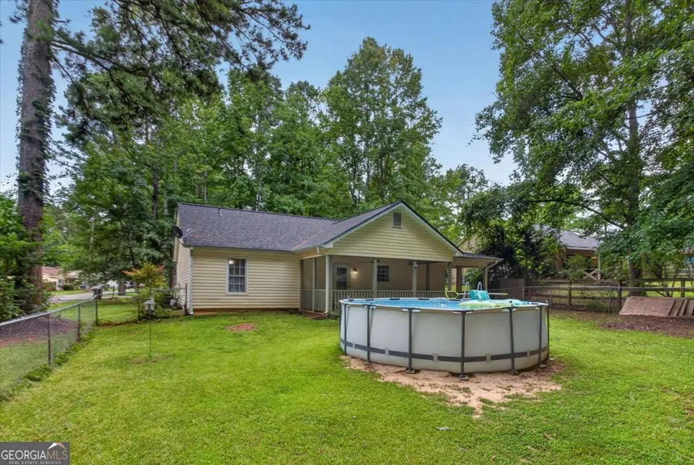 129 Whispering Pine LN NE White, GA 30184