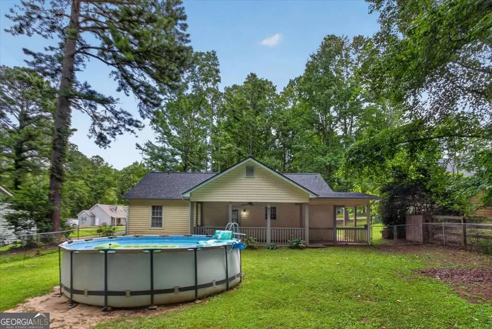 129 Whispering Pine LN NE White, GA 30184