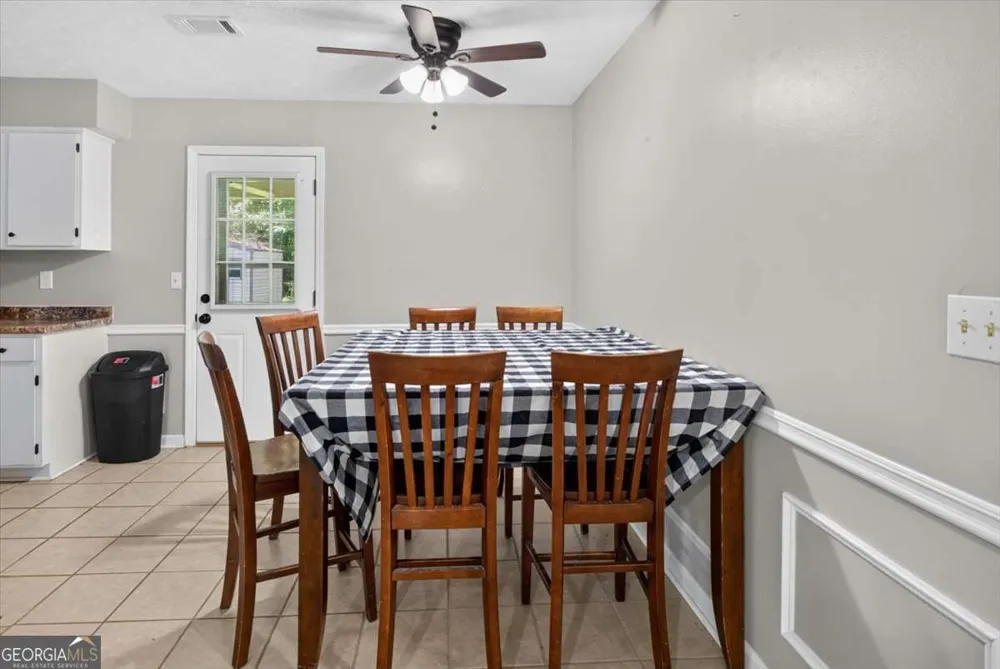 129 Whispering Pine LN NE White, GA 30184