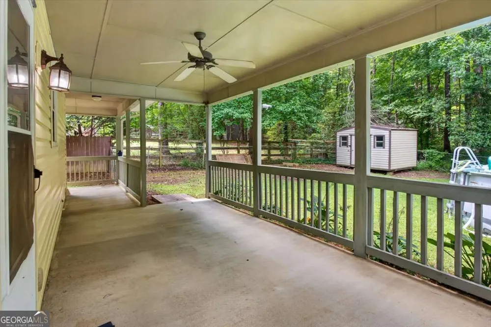 129 Whispering Pine LN NE White, GA 30184