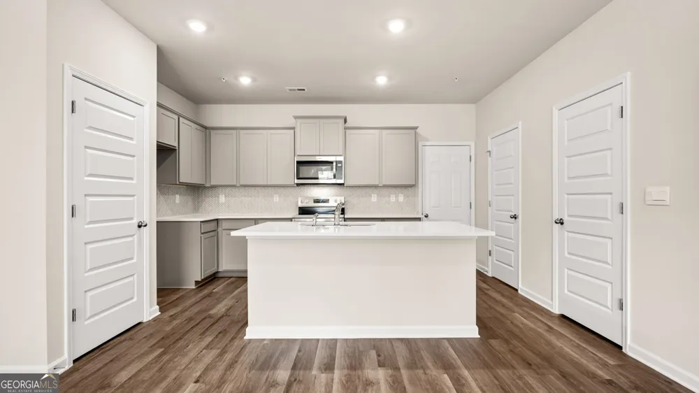 404 Reflection DR Stockbridge, GA 30281