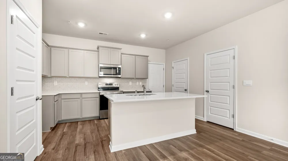412 Reflection DR Stockbridge, GA 30281