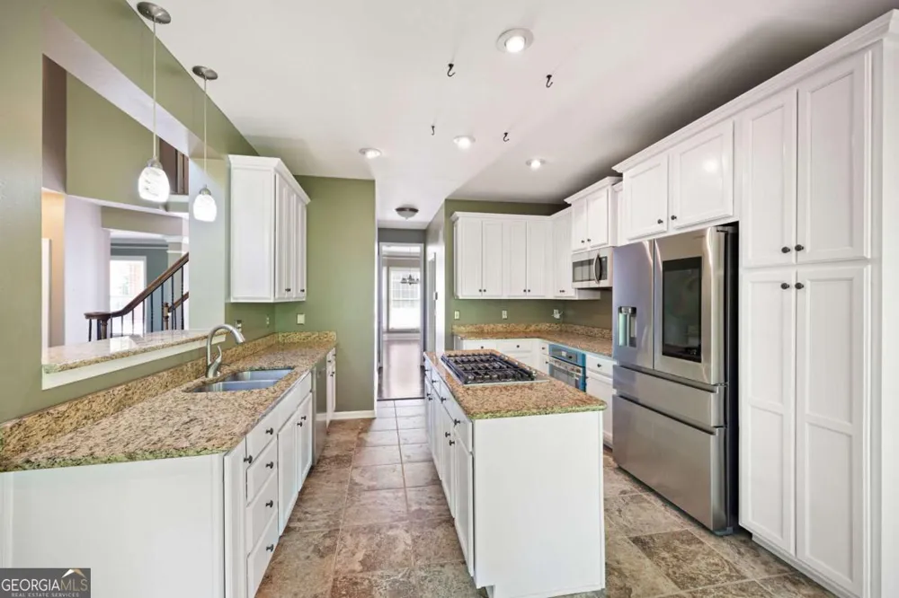 13 Royal Lake DR SE Cartersville, GA 30120