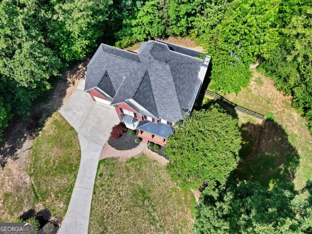 13 Royal Lake DR SE Cartersville, GA 30120