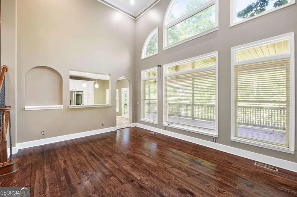 13 Royal Lake DR SE Cartersville, GA 30120