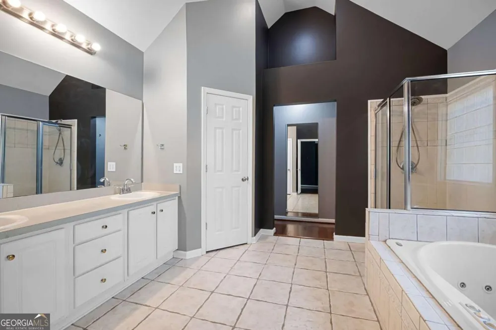 13 Royal Lake DR SE Cartersville, GA 30120