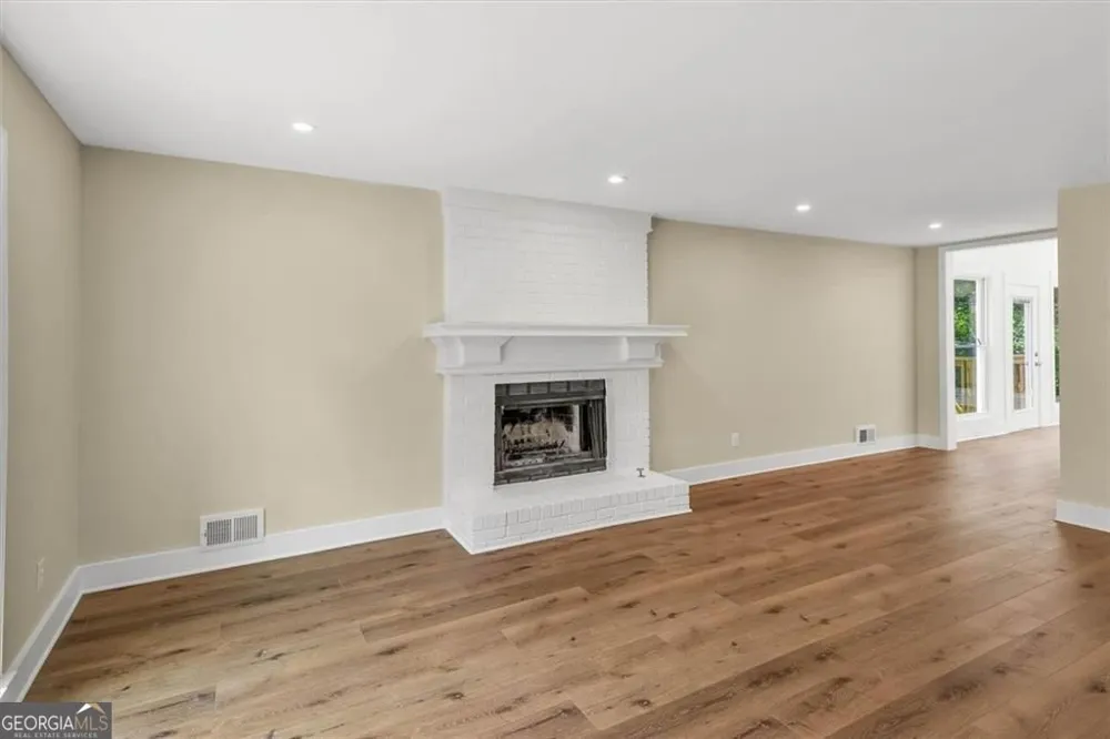 4587 Gilhams RD NE Roswell, GA 30075