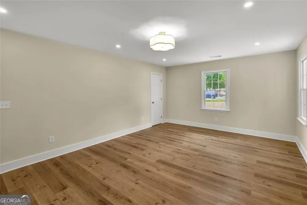 4587 Gilhams RD NE Roswell, GA 30075