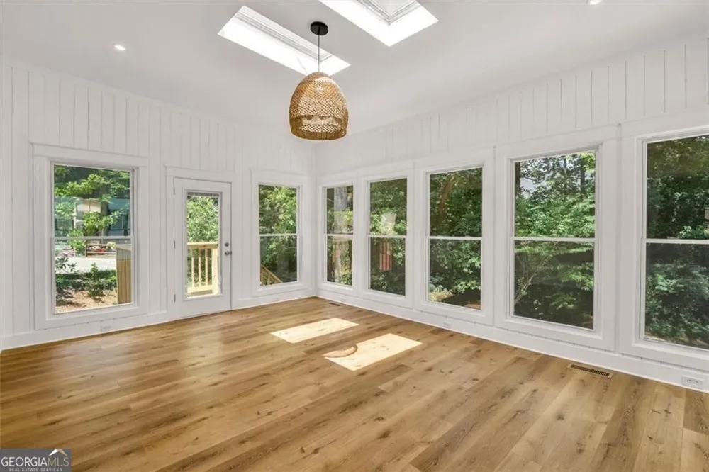 4587 Gilhams RD NE Roswell, GA 30075