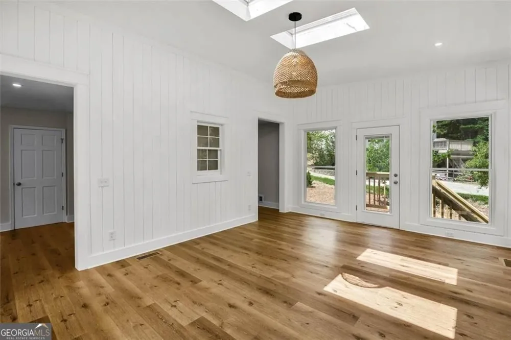 4587 Gilhams RD NE Roswell, GA 30075