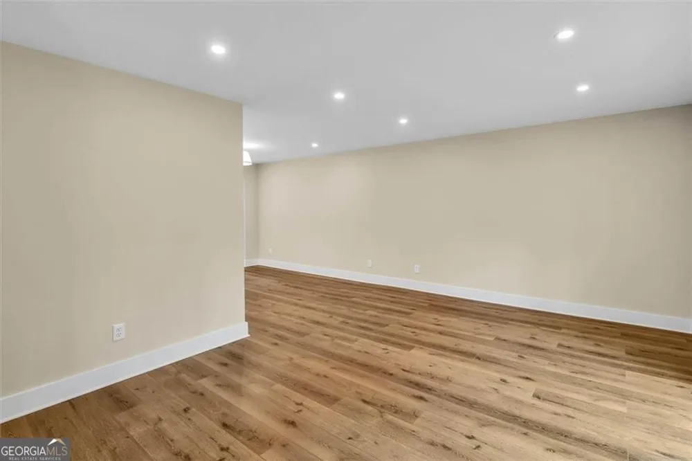 4587 Gilhams RD NE Roswell, GA 30075